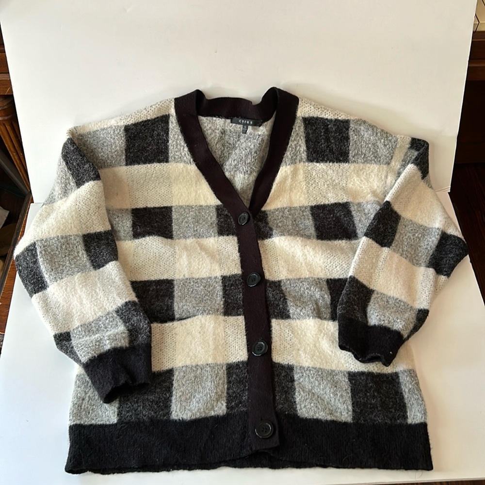 Cyrus | fuzzy Plaid/ checkered button front cardigan